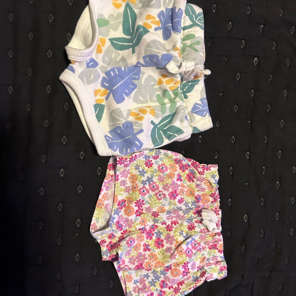Floral and Leaf Print Baby Bloomers